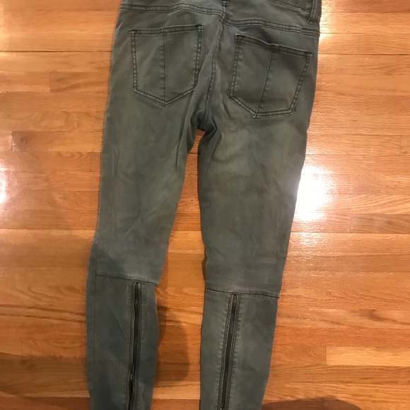 Free People zip jeans - Picture 1 of 3
